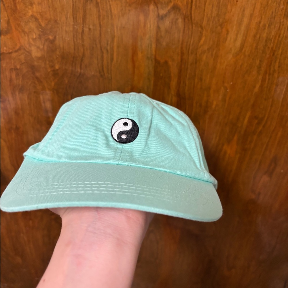 Mint Green Baseball Cap with Yin Yang Patch - Picture 4 of 4